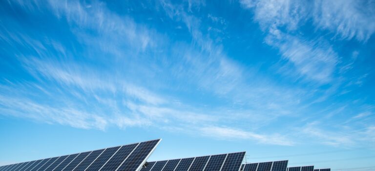 Solcelle Revolutionen: Danmarks Grønne Forretningsmuligheder